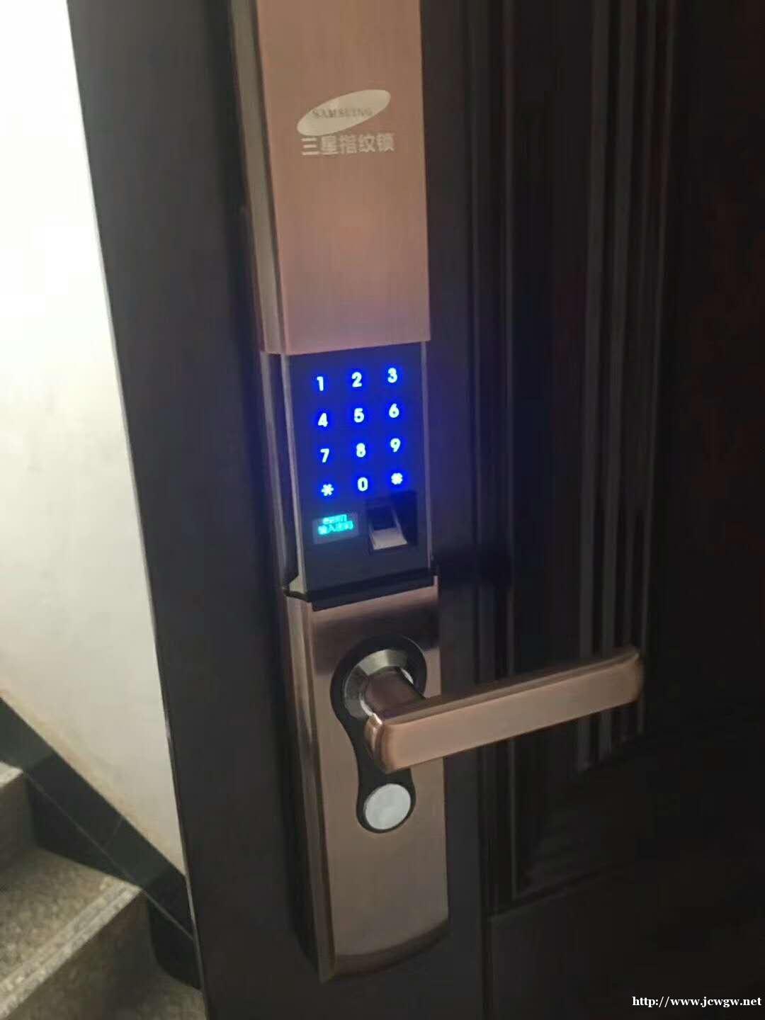 防盗门换装指纹锁需要考虑哪些? 防盗门换装指纹锁需要考虑哪些?