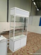 白色玻璃展示柜出售