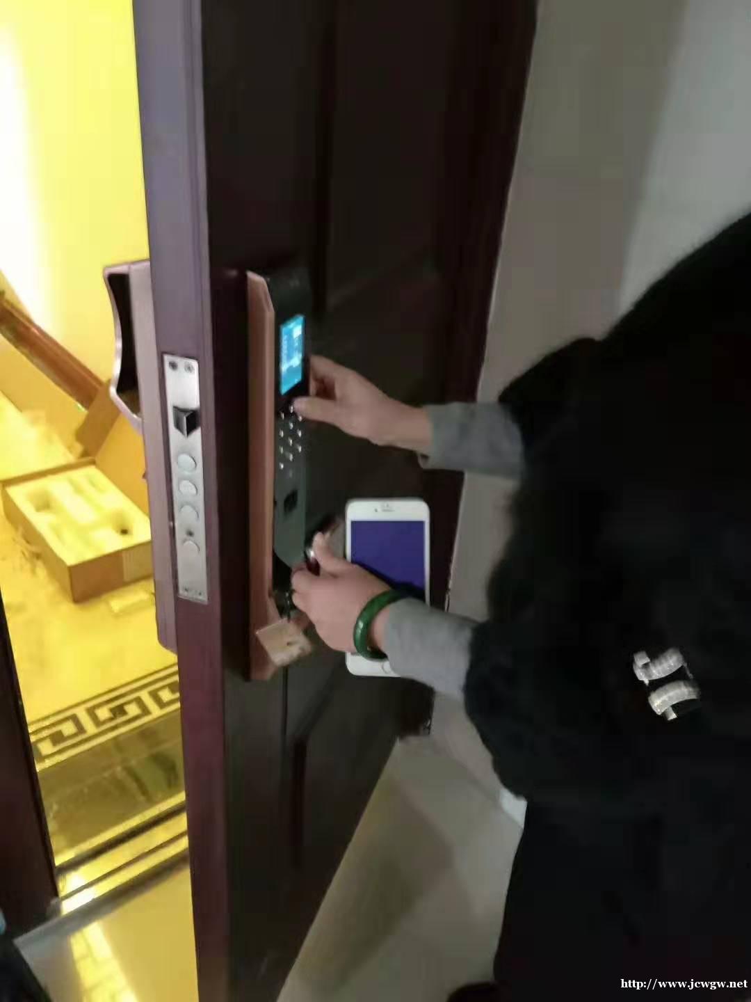 叶县配个汽车钥匙多少钱 叶县配个汽车钥匙多少钱