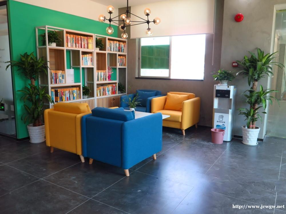 前海自贸区注册地址续签红本商业保理办公场地写字楼 前海自贸区注册地址续签红本商业保理办公场地写字楼