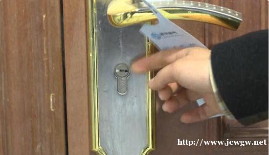 平舆开锁分析怎样拿出断锁内的钥匙 平舆开锁分析怎样拿出断锁内的钥匙