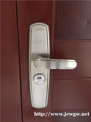 假如锁芯坏掉了该怎么办?需要换锁芯吗?贵不贵? 假如锁芯坏掉了该怎么办?需要换锁芯吗?贵不贵?