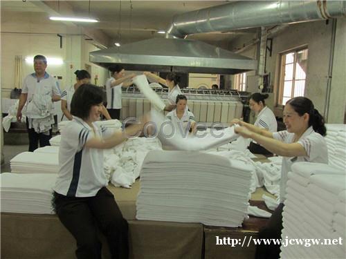 宁波专接大量工作服谈谈酒店布草洗涤为什么会出现缩水 宁波专接大量工作服谈谈酒店布草洗涤为什么会出现缩水