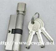 为什么买把锁只要几十,而在泰安地区上门开锁却收费200?开锁