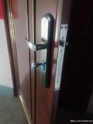 门内插钥匙 求助江阴金点开锁师傅