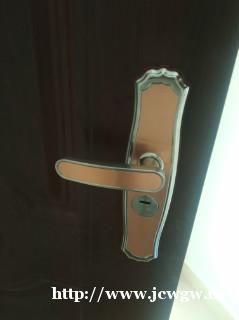 嵊州开锁换锁收费标准,开锁找谁?师傅手机号码? 嵊州开锁换锁收费标准,开锁找谁?师傅手机号码?