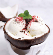 左岛椰子碗打造完美休闲食品品尊餐饮靠谱保障