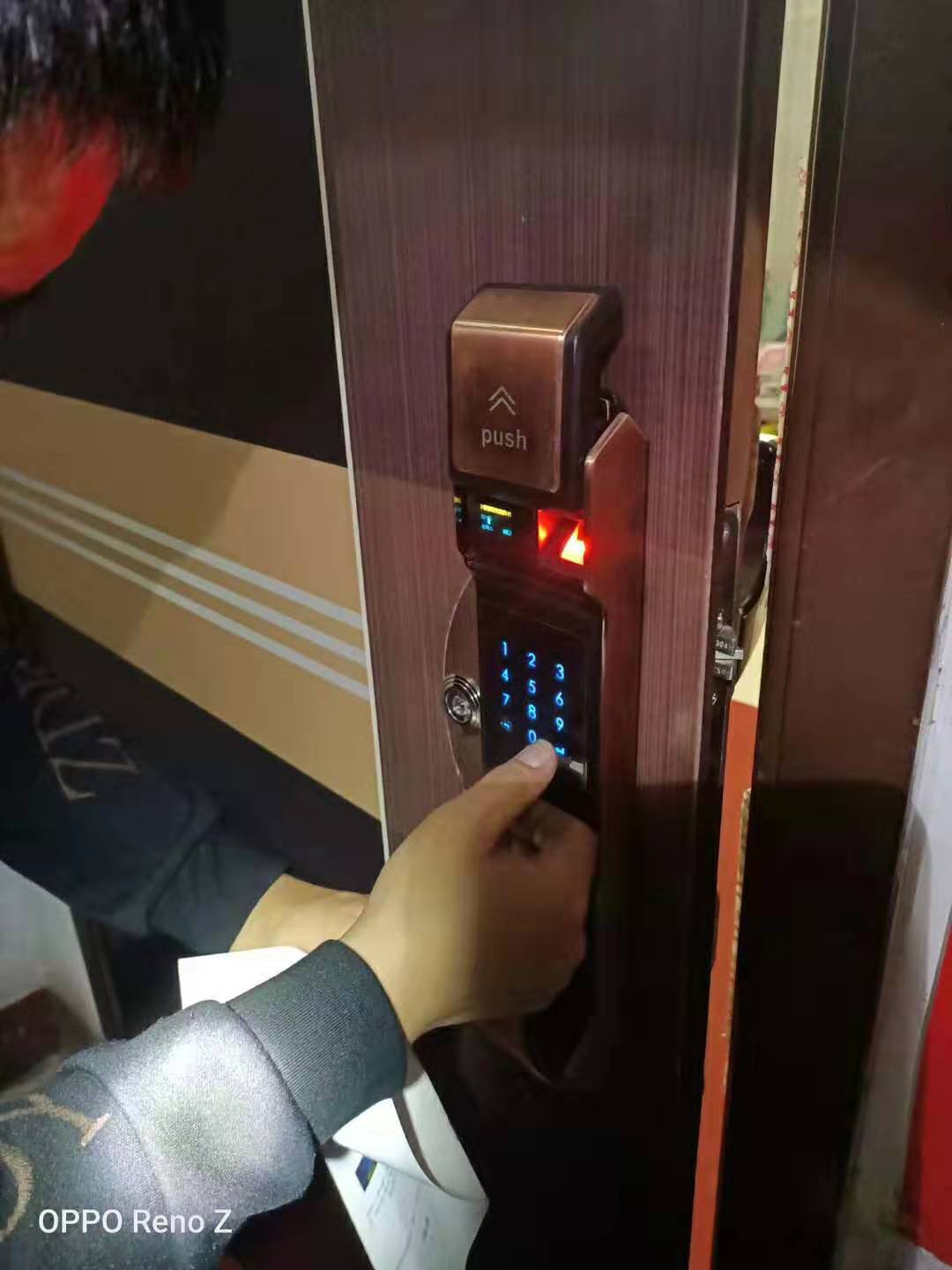 侯马小孔开锁公司-急速开锁-专业换锁芯-安全装锁 侯马小孔开锁公司-急速开锁-专业换锁芯-安全装锁