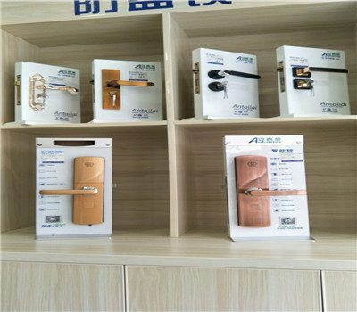 打电话叫开锁师傅来开锁,会对锁造成损坏吗? 打电话叫开锁师傅来开锁,会对锁造成损坏吗?