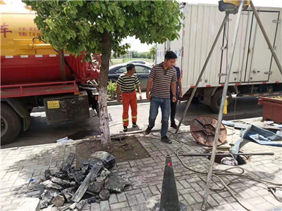 清理化粪池的操作流程和注意事项简析 清理化粪池的操作流程和注意事项简析