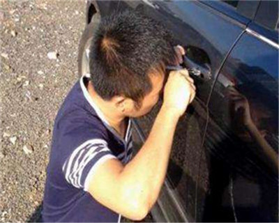 汽车开锁的方法有哪些?汽车不使用指纹锁是什么原因 汽车开锁的方法有哪些?汽车不使用指纹锁是什么原因