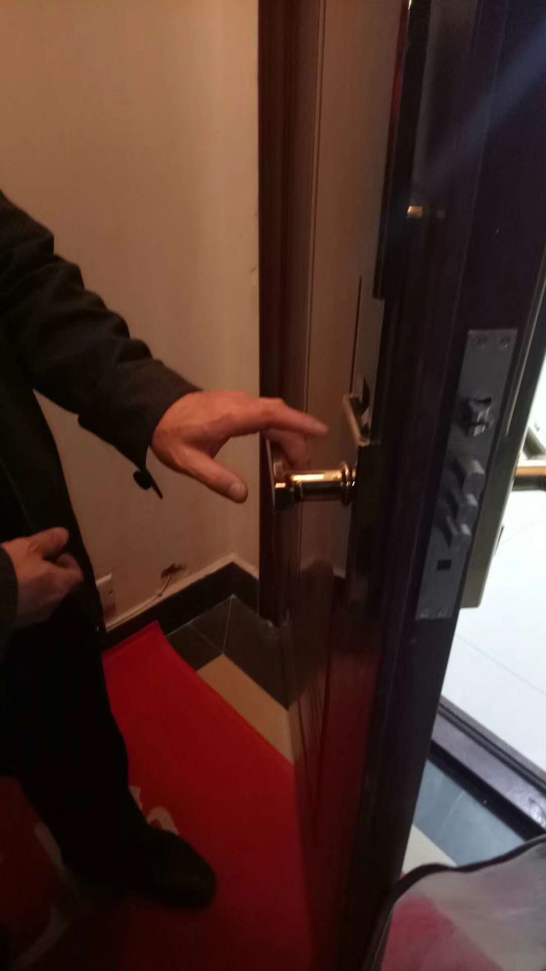 为何开锁师傅是我们日常生活不可或缺 为何开锁师傅是我们日常生活不可或缺