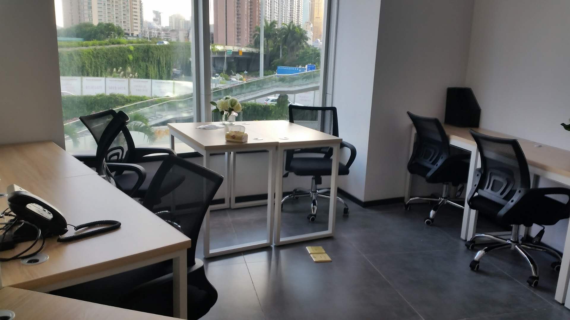 南山荔湾地铁口精装办公室出租,红本配置解除异常 可注册短租 南山荔湾地铁口精装办公室出租,红本配置解除异常 可注册短租