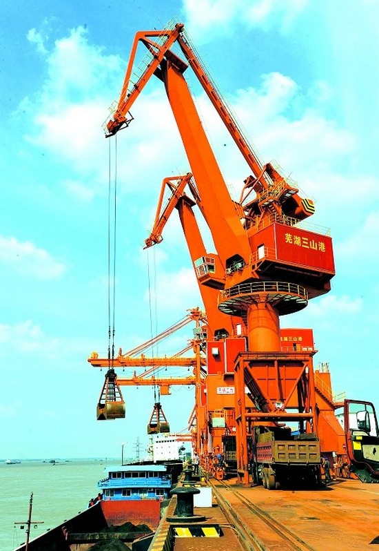 上海周边城市二手码头吊回收 废旧鸭嘴式码头吊回收 上海周边城市二手码头吊回收 废旧鸭嘴式码头吊回收