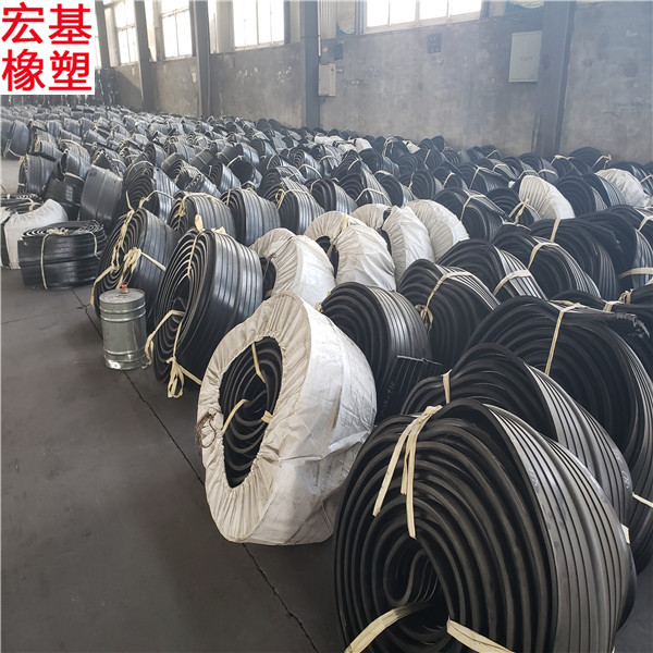 中埋式橡胶止水带300*8施工缝用中埋式橡胶止水带生产厂家 中埋式橡胶止水带300*8施工缝用中埋式橡胶止水带生产厂家