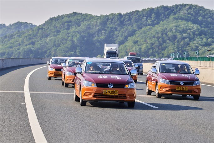 考驾照很难?YY学车教你掌握几个小秘诀 考驾照很难?YY学车教你掌握几个小秘诀