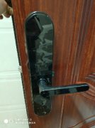 钥匙忘记带了房门进不去怎么办？找金沙开锁来解决