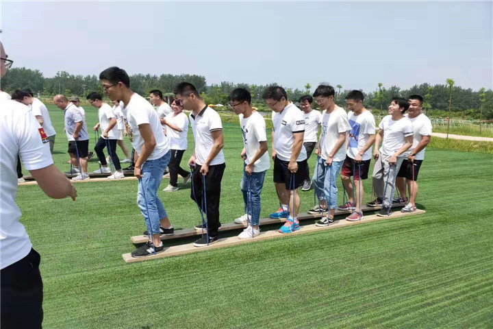 武汉公司户外拓展+休闲一日游+公司团建+特色用餐=乐农湖畔 武汉公司户外拓展+休闲一日游+公司团建+特色用餐=乐农湖畔