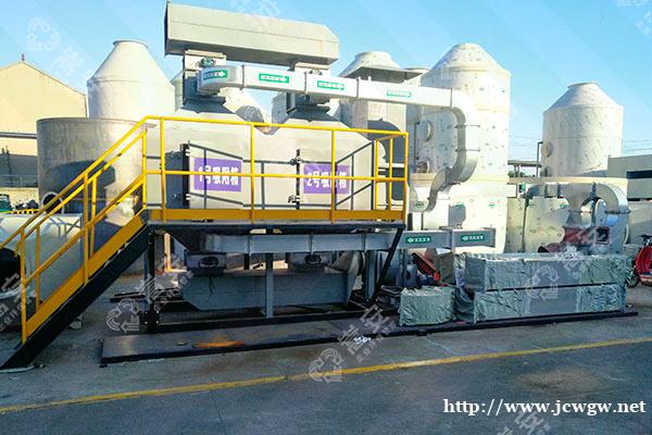 工业废气在离心风机吸引力功效下进到催化燃烧装置系统 工业废气在离心风机吸引力功效下进到催化燃烧装置系统