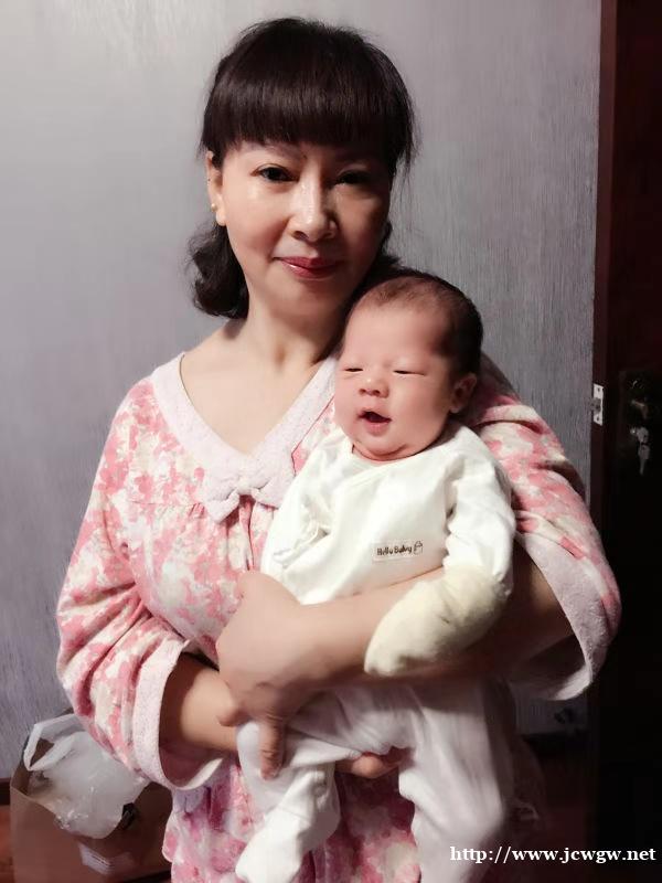 找月嫂育儿嫂就来西安小糯米家政 找月嫂育儿嫂就来西安小糯米家政