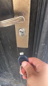 钥匙断锁里了我们应该如何解决 钥匙断锁里了我们应该如何解决