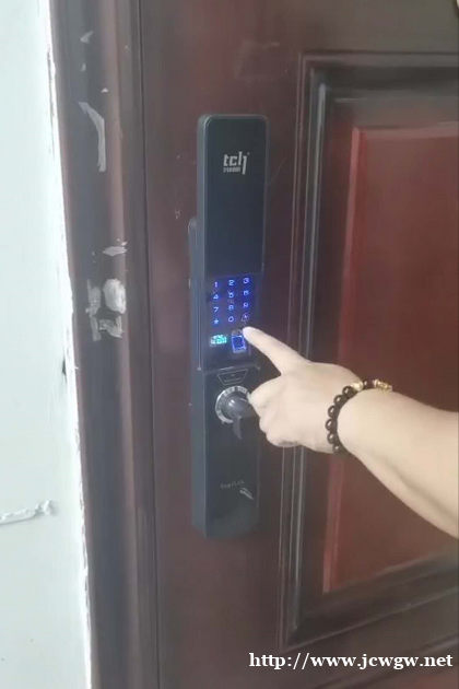 如何挑一把放心防盗指纹门锁-阿拉尔安装指纹锁 如何挑一把放心防盗指纹门锁-阿拉尔安装指纹锁