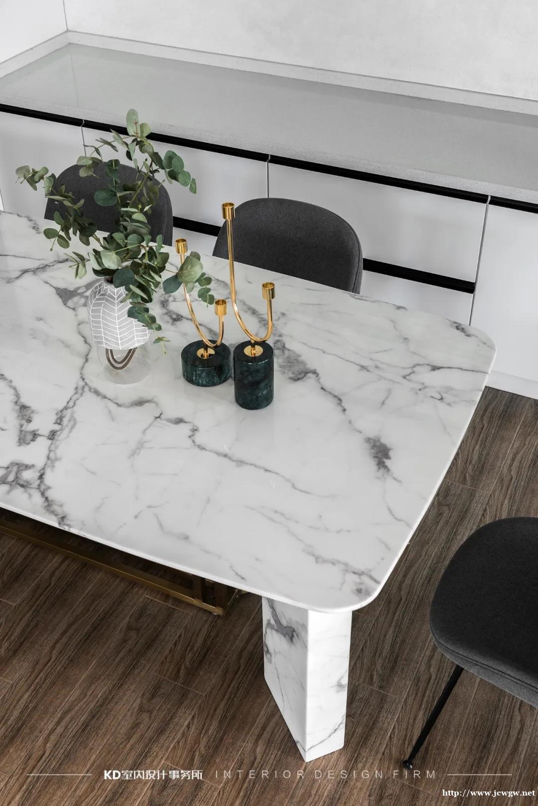 雍江艺庭二手房改造 通透满分的轻奢空间 雍江艺庭二手房改造 通透满分的轻奢空间