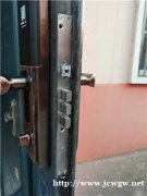 门缝太紧卡片开锁怎么办？ 为大家详细的讲解这个问题