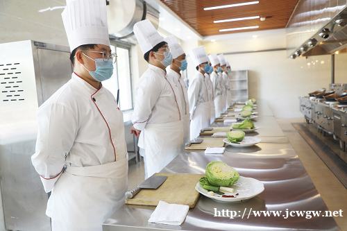 有烹饪培训班吗,费用多少? 有烹饪培训班吗,费用多少?