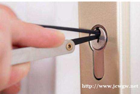 瑞昌开门锁的电话 换防盗锁芯指纹锁 瑞昌开门锁的电话 换防盗锁芯指纹锁