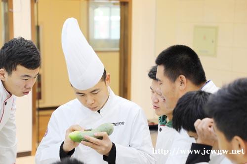 中国专业的厨师培训学校 中国专业的厨师培训学校