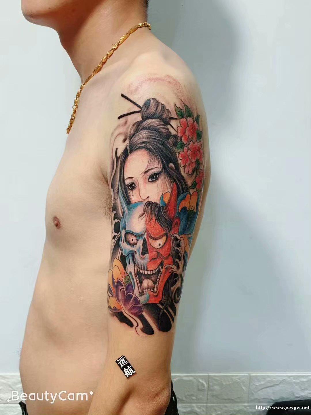 纹身是一种美的体现,选择上无锡崇安寺纹身店需慎重 纹身是一种美的体现,选择上无锡崇安寺纹身店需慎重