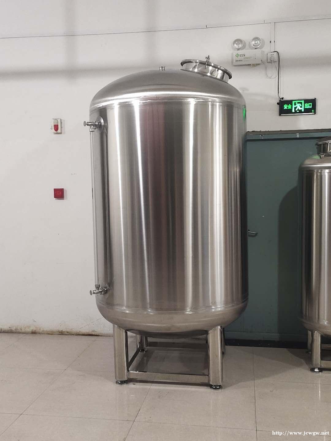 唐山鸿谦工业水处理无菌水箱 不锈钢无菌水箱 诚信经营 可定制 唐山鸿谦工业水处理无菌水箱 不锈钢无菌水箱 诚信经营 可定制