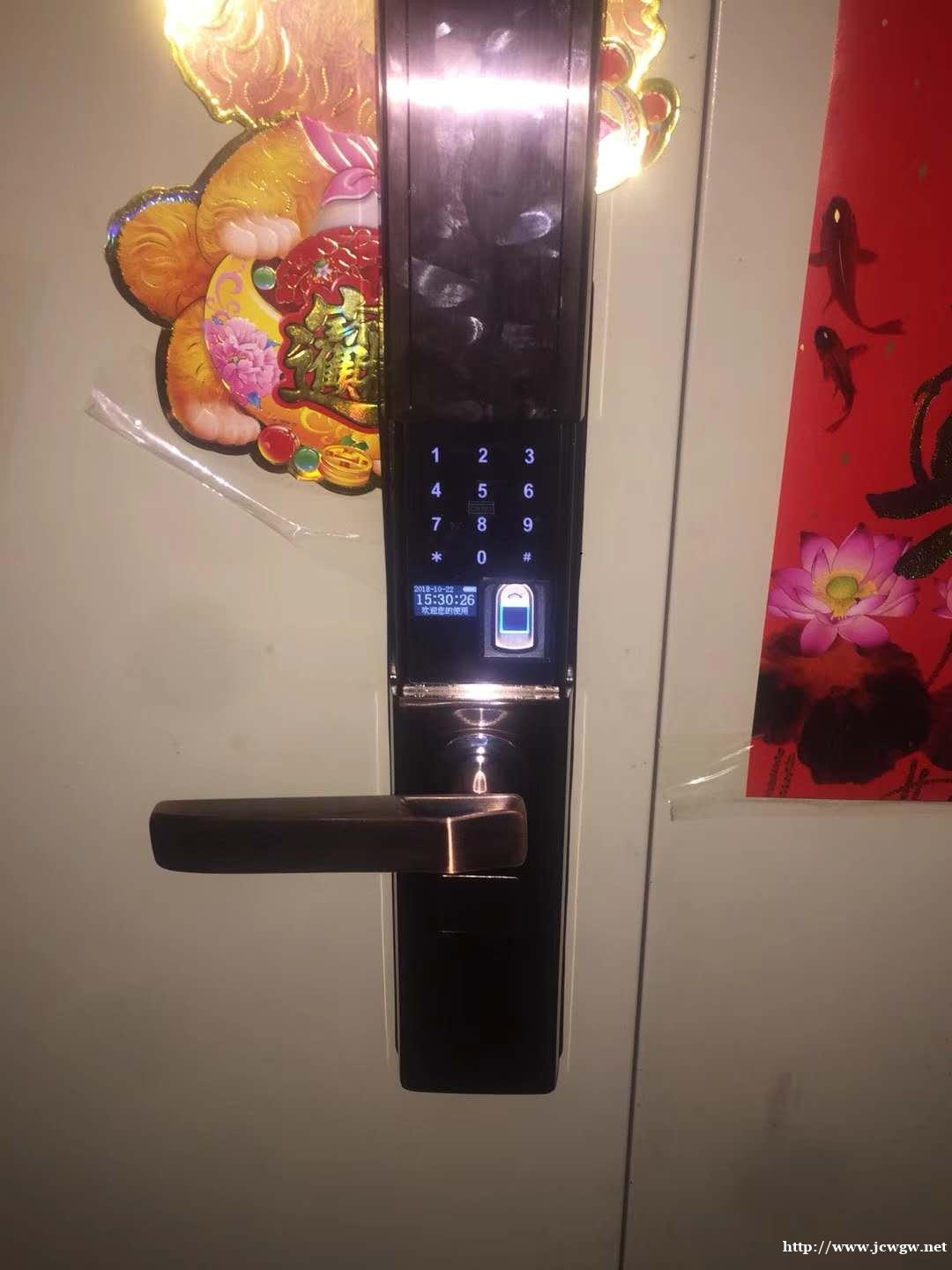 新昌紧急开锁时的注意事项有哪些? 新昌紧急开锁时的注意事项有哪些?