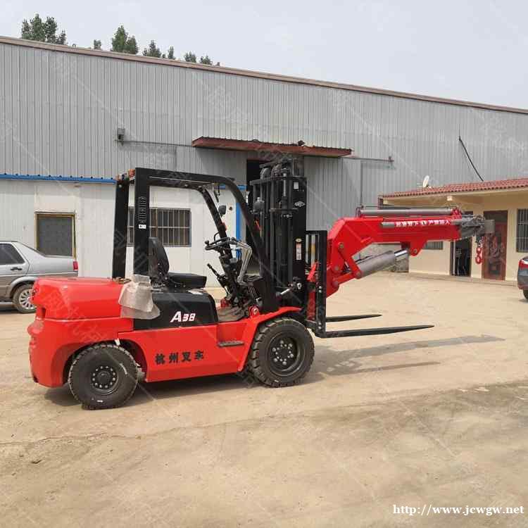 全自动液压叉车吊机 济宁叉车飞臂吊 国标叉车配吊臂 全自动液压叉车吊机 济宁叉车飞臂吊 国标叉车配吊臂