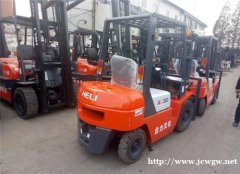 湄潭叉车租赁公司讲解电动叉车电池损坏原因