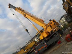 选择襄阳吊车出租公司需要留意的事