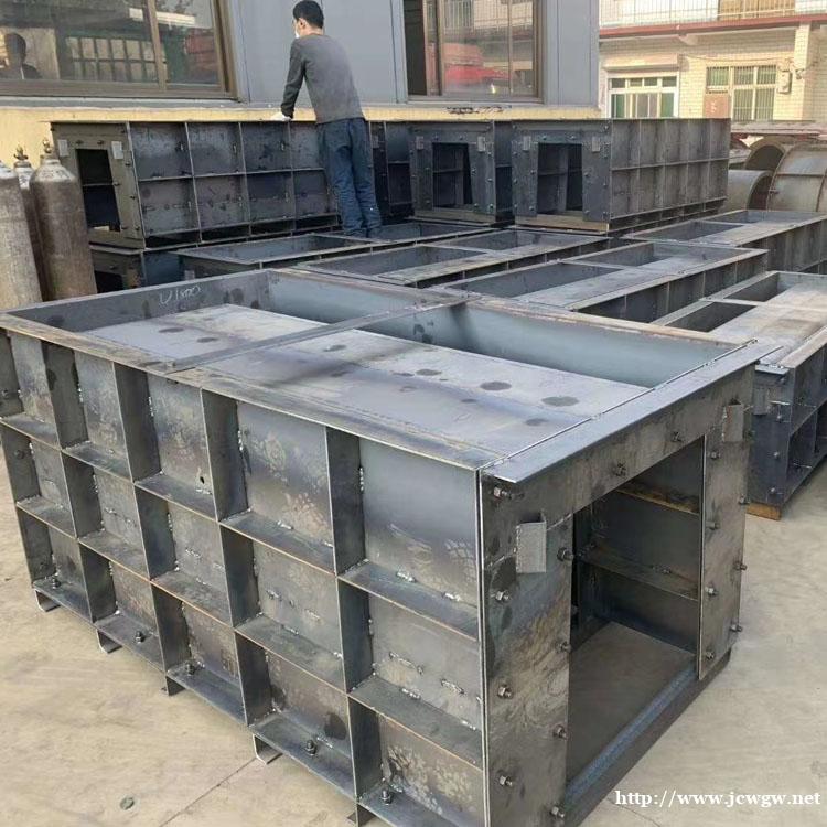 经久耐用桥梁矩形槽模具,高铁矩形槽模具鑫译德生产定制 经久耐用桥梁矩形槽模具,高铁矩形槽模具鑫译德生产定制