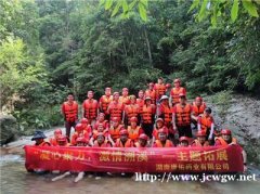 夏天受欢迎的户外项目，浏阳金坑溯溪，值得你来体验