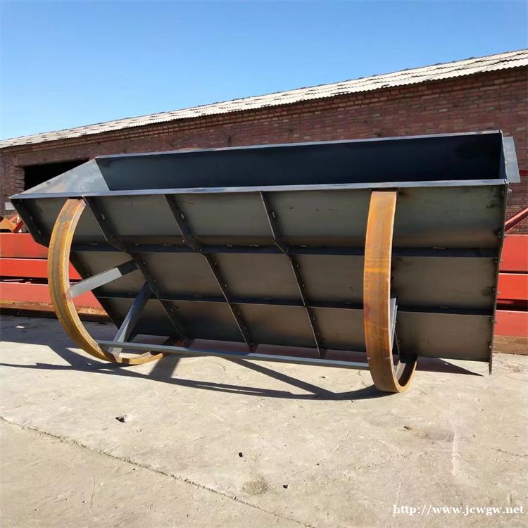 河北隔离墩钢模具 实力工厂 科天模具 河北隔离墩钢模具 实力工厂 科天模具