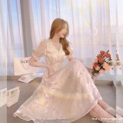 直播实体人气时尚女装品牌22夏马克华菲 女人味 柔和 连衣裙