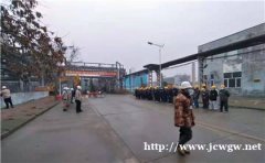 本公司长期承接化工厂拆除各工厂整体回收