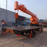 益宇重工拖拉机平板吊哪里卖 拖拉机牵引吊多少钱一台