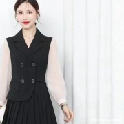 珂雯娜 昆诗兰品牌女装折扣尾货渠道钰欣 WANHUNG货源批