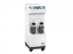 斯曼峰LX-3 型电动流产吸引器，供医务人员对早期妊赈的孕妇