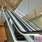 上海浦东二手商务楼电梯乘客电梯回收再利用