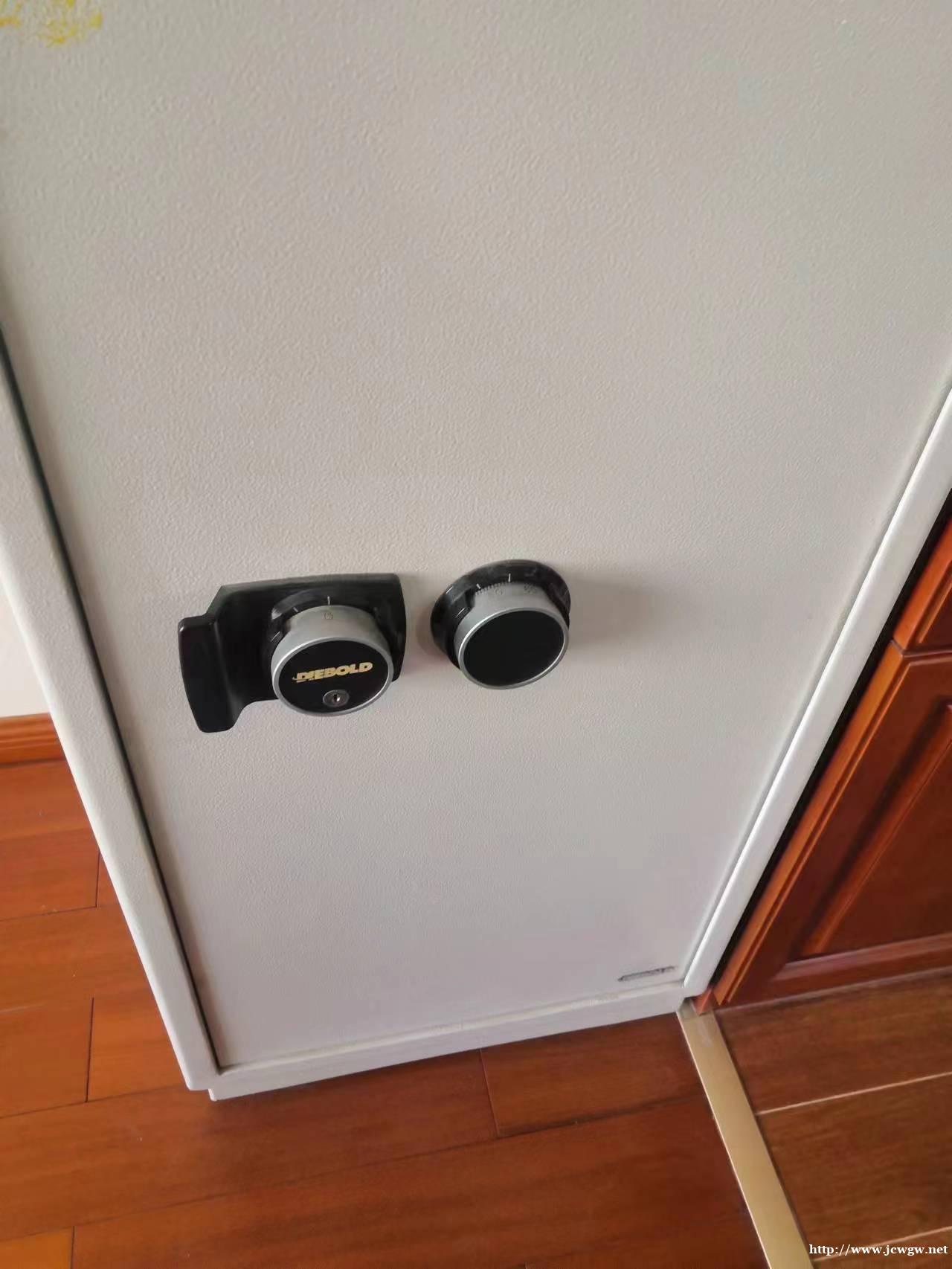 三河市开锁电话 燕郊开防盗门锁 换锁芯修锁 专开汽车锁 三河市开锁电话 燕郊开防盗门锁 换锁芯修锁 专开汽车锁