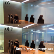 智能调光玻璃膜 变色电镀隐私通电控雾化玻璃 办公室隔断墙