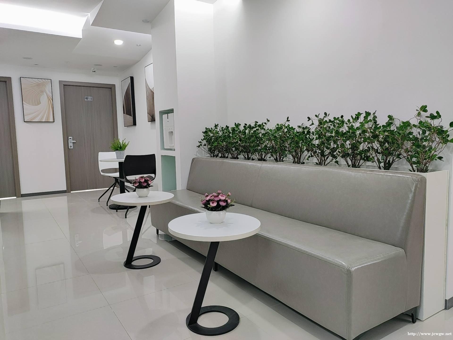 6人内创业团队,精装修 拎包入驻 性价比高的办公场地 6人内创业团队,精装修 拎包入驻 性价比高的办公场地