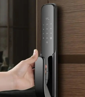 高端锁价格相对较高,但是武穴开锁公司提醒消费者,高价格不一定